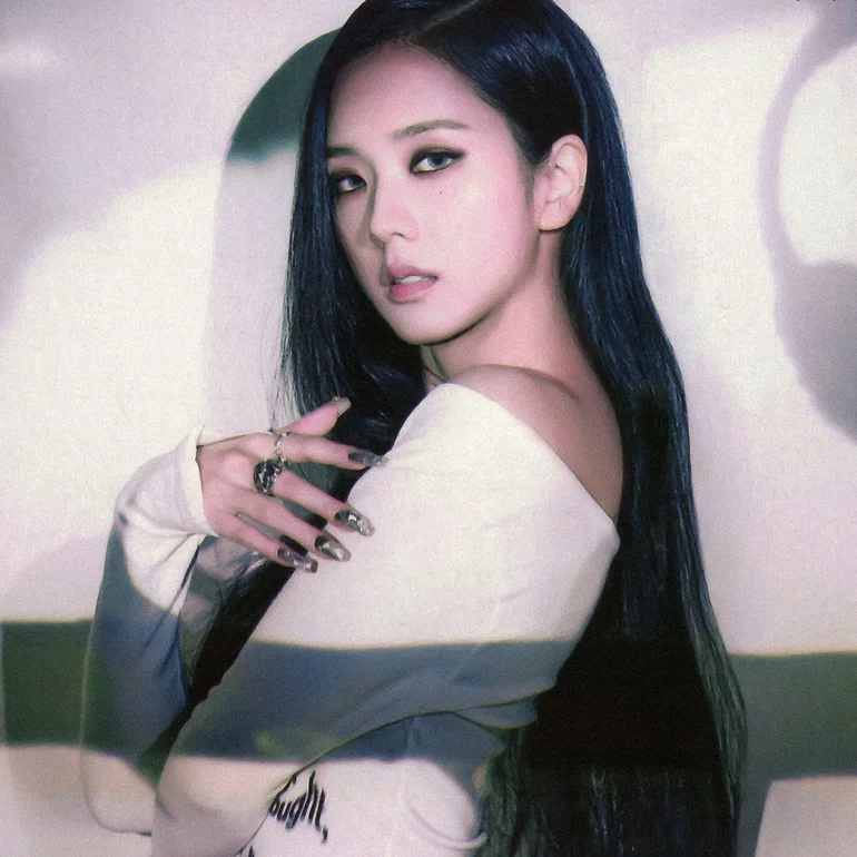 kchartsmaster's tweet photo. JISOO will reportedly release a single on September 4, ahead of her full-length studio album.

https://t.co/BtcXdruDEX https://t.co/txfCRlSQbG