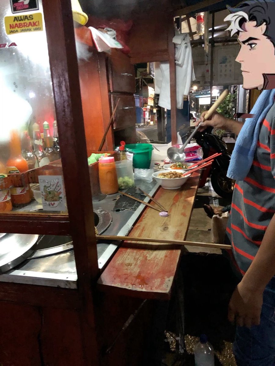 12CJASON's tweet photo. Auto buka bisnis mie ayam di rumah nomor 12 karena ternyata barang-barangnya lumayan ya harganya cuy. https://t.co/FGHu6wc20v