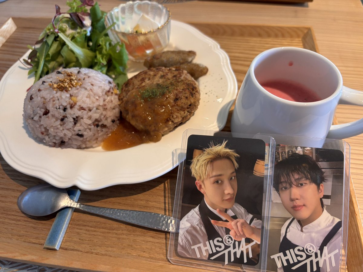 Aizoo___'s tweet photo. ランチして♡
デザート食べて♡
くじして♡
自引きして♡♡
国立の準備した！！ https://t.co/nQ515DNlPv