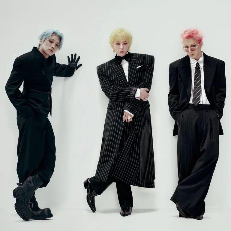 kchartsmaster's tweet photo. "BiiiG" by BIGBANG returns to #1 on MelOn Daily Chart.

It has now spent 3 days at #1. https://t.co/uYRFH9xWU5