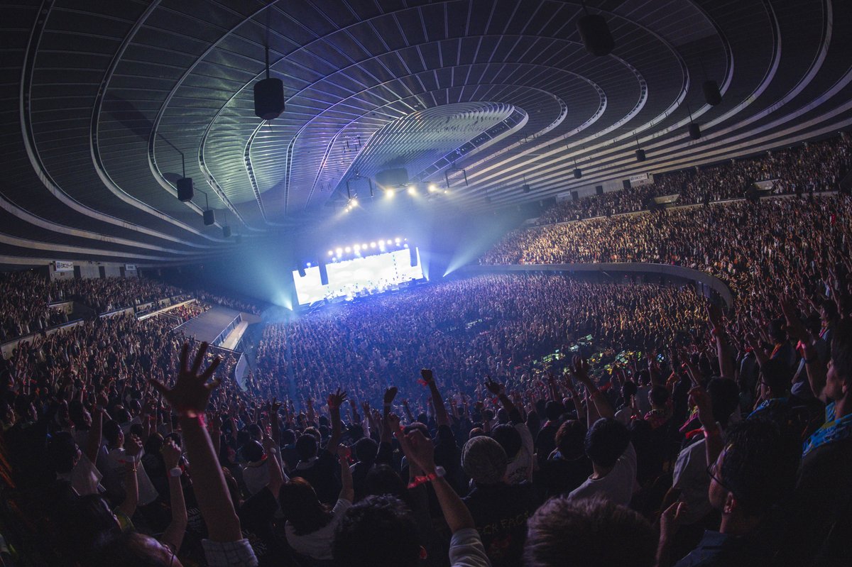 MusicChannel_J's tweet photo. ガールズバンドの金字塔SCANDAL、結成20周年を迎え、大阪城ホールにて 「SCANDAL 20th Anniversary Live “Chapter 20”」を開催！

【セトリプレイリスト】
https://t.co/ItIXJLqoRj

カメラマン：takeshi yao、Yukihide [JON...] Takimoto
@scandal_band
#SCANDAL #Chapter20
#JRock #Jpop #MCJ https://t.co/y0sfgSfd3U