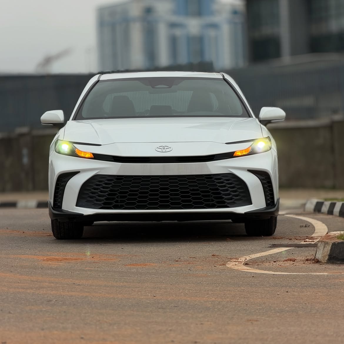 CarsConnectNG's tweet photo. 🤳 TOYOTA CAMRY SE HEV
◐➖➖➖➖➖➖➖➖➖◐
✨Fullest Option✨
◐ Model: 2025
◐ Price💥: ₦86
◐ Location: Abuja 🇳🇬 🌎
◐ Duty: Fully Paid
◐ Status: Brand New 

☎️📞 +2348068278079
◐ 🇳🇬Nationwide Delivery ..After thorough inspection & payment! ✈️
#CARsCONNECT #LTD #Abuja #Nigeria 🇳🇬