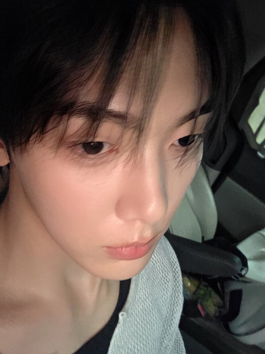 YOONSANHA_offcl's tweet photo. [💬]

오하보~~~오늘 하루 잘 보내보자💪💪💪

#윤산하 #YOONSANHA https://t.co/M1eYSENxis