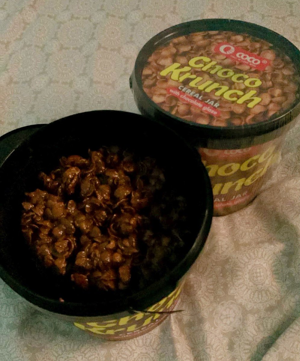 AJlesgras's tweet photo. Bought #Coco to try if it tastes better than #Momom and it isnt…it was a bit dry, does not taste chocolatey and a bit hard to chew. Mas malaki at mas marami nga lang siya kesa sa momom… Will try #Konu next time para magkaalaman kung sino masarap at worth it kainin… https://t.co/47lMWwqCs6