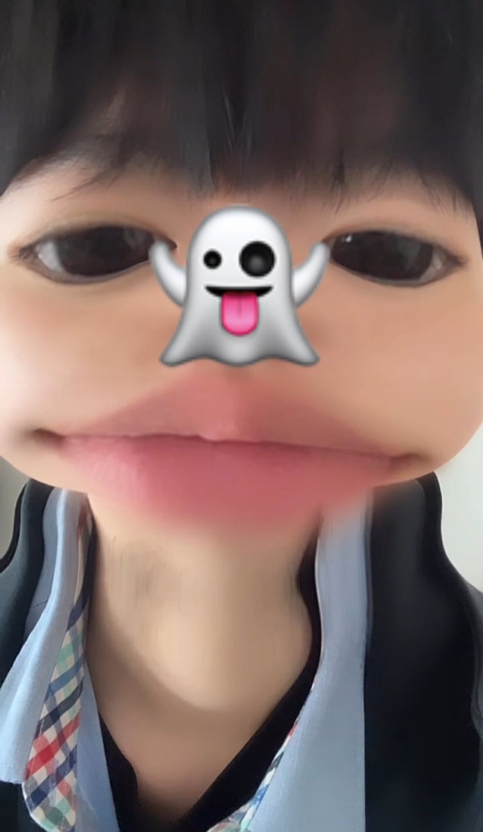 o_o__L's tweet photo. #코스어분들_기묘한_모습_보여주세요 
옛날사징 다 꺼냇다… 나의 기묘한 모습을 보도록.!.!!! https://t.co/HweqGQfEhl