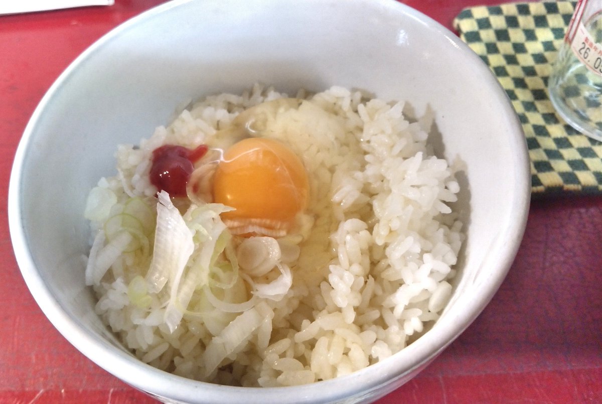 sachi_wow's tweet photo. 週末かなたさん🐣🐔
夕陽エール入荷嬉しい😊
関乃井ワンカップも今や貴重ね。
シャッターチャンスに色々邪魔ばっかされたけど、楽しく美味しく頂きました。かぼちゃの豚肉炒め写真撮り忘れたけど、白いご飯欲しくなったよね。
毎度ホワイトボードメニューはハズレなしでありがたい。
〆は卵かけご飯🍚 https://t.co/35j7muUWlH