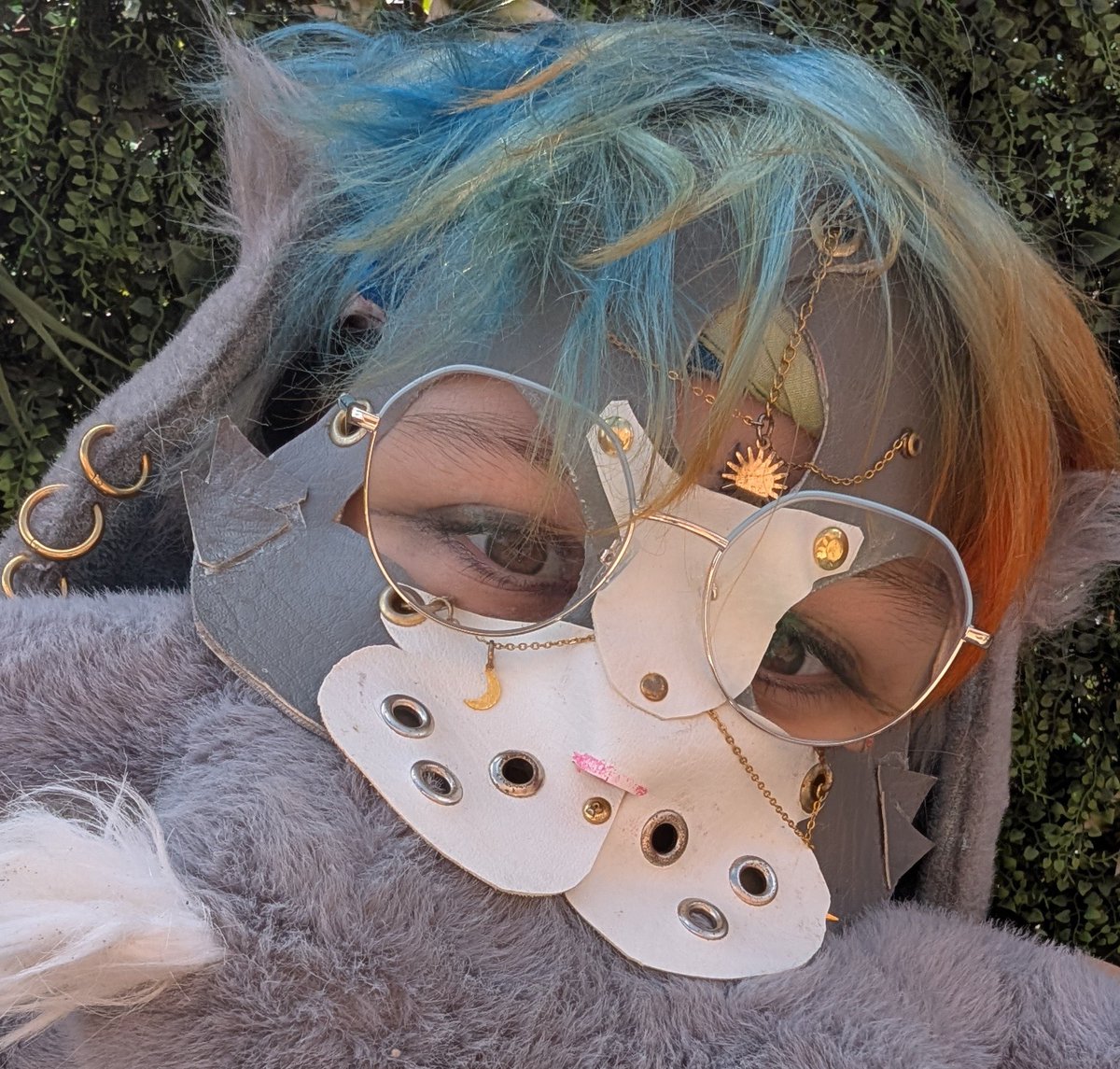 Madfirefly_prod's tweet photo. Felt so cute this weekend 
#therian
#furry 
#fursuit
#fursuitmaker 
#art
#furryartists 
#pup
#puphood
#puppy
#handmade  
#leather 
#kink
#leatherpup
#digitalart https://t.co/Cz8d4DJ84N
