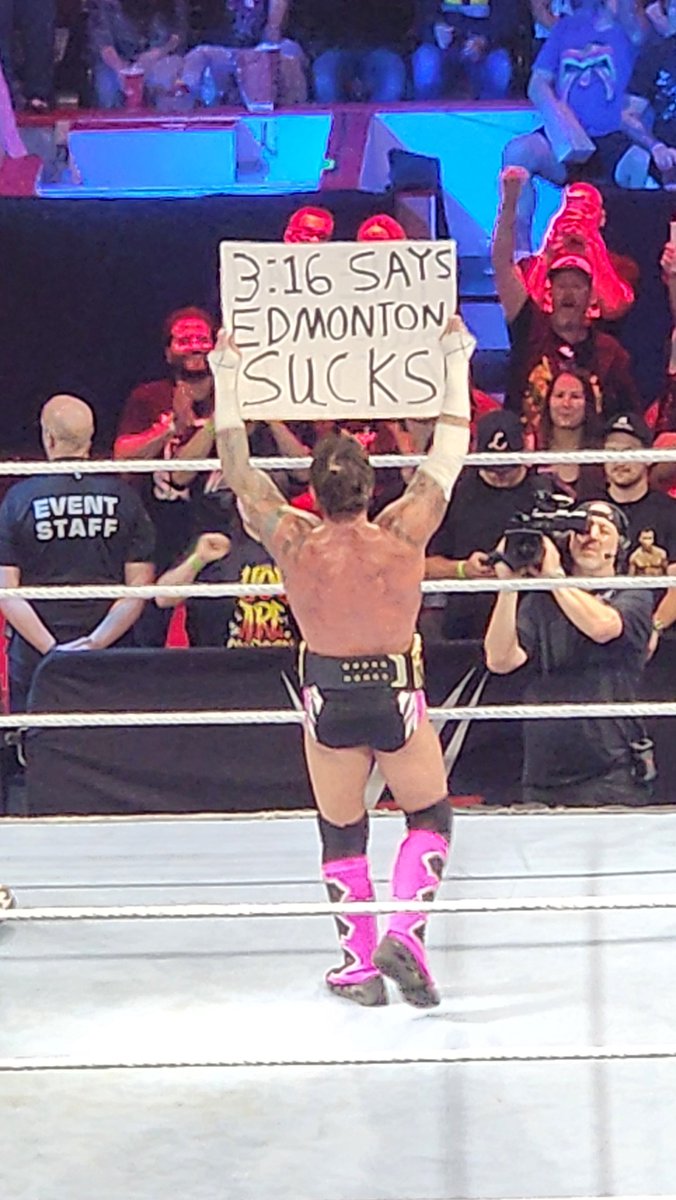 tommyculp's tweet photo. @Teffo_01 @primetimeklein But the other side of the sign was better! https://t.co/h9U6pTIIxM