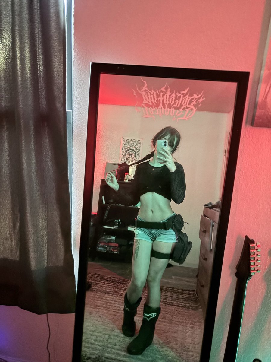 Layneerides's tweet photo. just enough to keep you wondering… 👀
the rest is for those who know where to look 🖤

https://t.co/NqBxPPSePW

#OnlyFans #ContentCreator #ExclusiveContent #ThirstTrap https://t.co/PrstrqTuWi