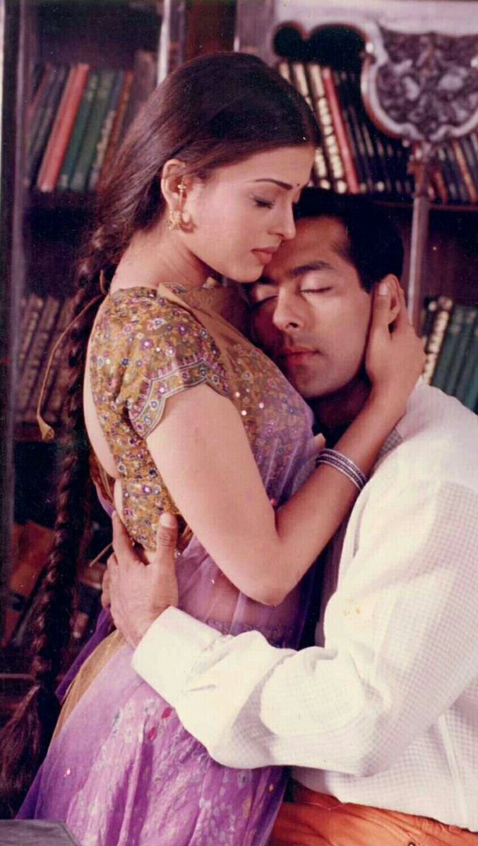 SIDHISADILADKI's tweet photo. Salman Khan's dating history according to media reports 

1984 - Shaheen Jaffrey 🇮🇳
1986 - Faria Alam 🇬🇧
1988 - Persis Khambatta 🇮🇳
1989 - Sangeeta Bijlani 🇮🇳
1994 - Somy Ali 🇵🇰
1999 - Aishwarya Rai 🇮🇳
2004 - Sneha Ullal ����🇳
2005 - Katrina Kaif 🇬🇧
2009 - Bruna Abdullah 🇧🇷
2009 - Claudia Ciesla 🇩🇪
2010 - Zareen Khan 🇮🇳
2011 - Mahek Chahal 🇮🇳
2012 - Hazel Keech 🇬🇧
2013 - Daisy Shah 🇮🇳
2013 - Elli AvRam 🇸🇪
2016 - Amy Jackson 🇬🇧
2018 - Lulia Vantur 🇷🇴
2022 - Samantha Lovkwood 🇺🇸