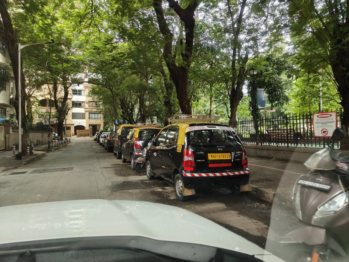 arjunpancholi's tweet photo. Daily day &amp; night kaali peeli are parked and blocked at non taxi stand and not getting to park to residence. Please take serious action against all taxi.
Dr kashibai navrange marg, new gamdevi, mumbai 400007.
@MTPHereToHelp @MumbaiPolice @GamdeviPS @Dev_Fadnavis @mieknathshinde https://t.co/KgTvDKPfwJ