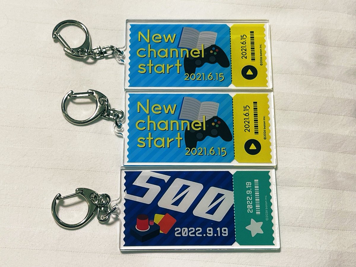 zdn107611's tweet photo. お試しで3つだけ買ってみたんだけど3分の2被りなことある…？😂😂
欲を言えば闇鍋欲しかった👉👈
けど500耐も欲しかったしサイズ思ったより大きくてかわいい😊 https://t.co/0eBT57ANeu