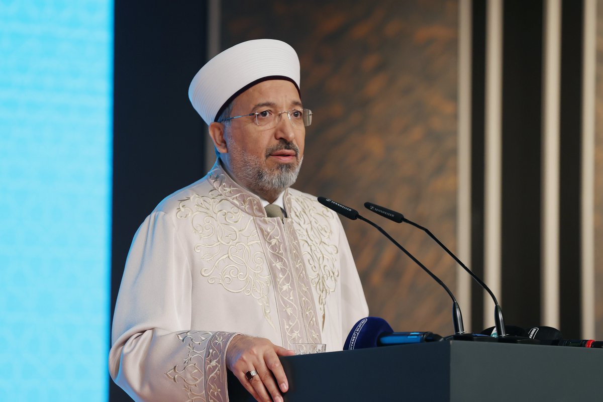 diyanetbasin's tweet photo. Diyanet İşleri Başkanlığı tarafından Hz. Peygamberin (s.a.s.) doğumu münasebetiyle düzenlenen Mevlid-i Nebi Haftası Açılış ve Tema Tanıtım Toplantısı, Diyanet İşleri Başkanı Prof. Dr. Safi Arpaguş’un teşrifleriyle 15 Temmuz Milli İrade Şehit Ali Alıtkan Konferans Salonu’nda yapıldı.

https://t.co/GLnKxFubJQ