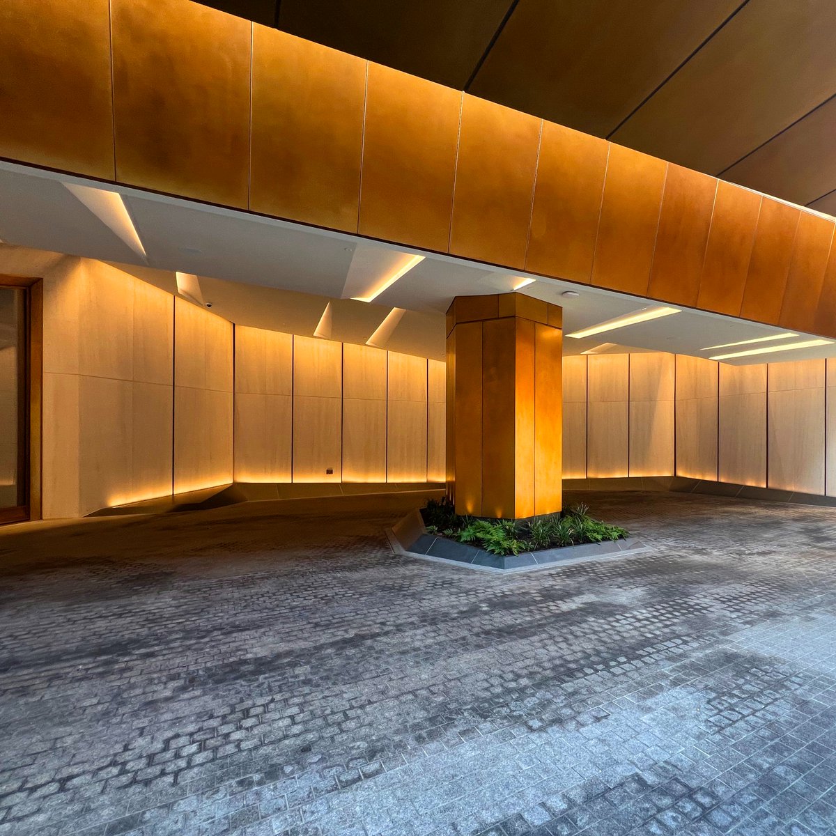 hammackb's tweet photo. #LaCasaDeLosFamososMéxico
#NewYorkCity
#Manhattan
#UpperWestSide
#50West66thStreet
#ExtellDevelopmentCompany
#Snøhetta
#Carport
#BriceDailyPhoto https://t.co/qSY1j5ah6x