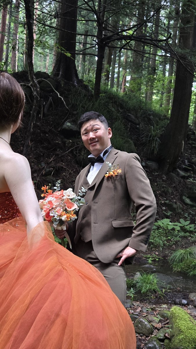 nasu_itamuro's tweet photo. 今日はITAMUROでウエディングフォトの撮影が🥰
ITAMUROで出会い、結婚した幸せカップルはこれで2組目😊
私も沢山幸せのお裾分け頂きまして、本当にありがとうございます‼️
そして、おめでとうございます🥰

#キャンプ場でウエディングフォト
#ITAキャン https://t.co/VUDRtLc1Lr