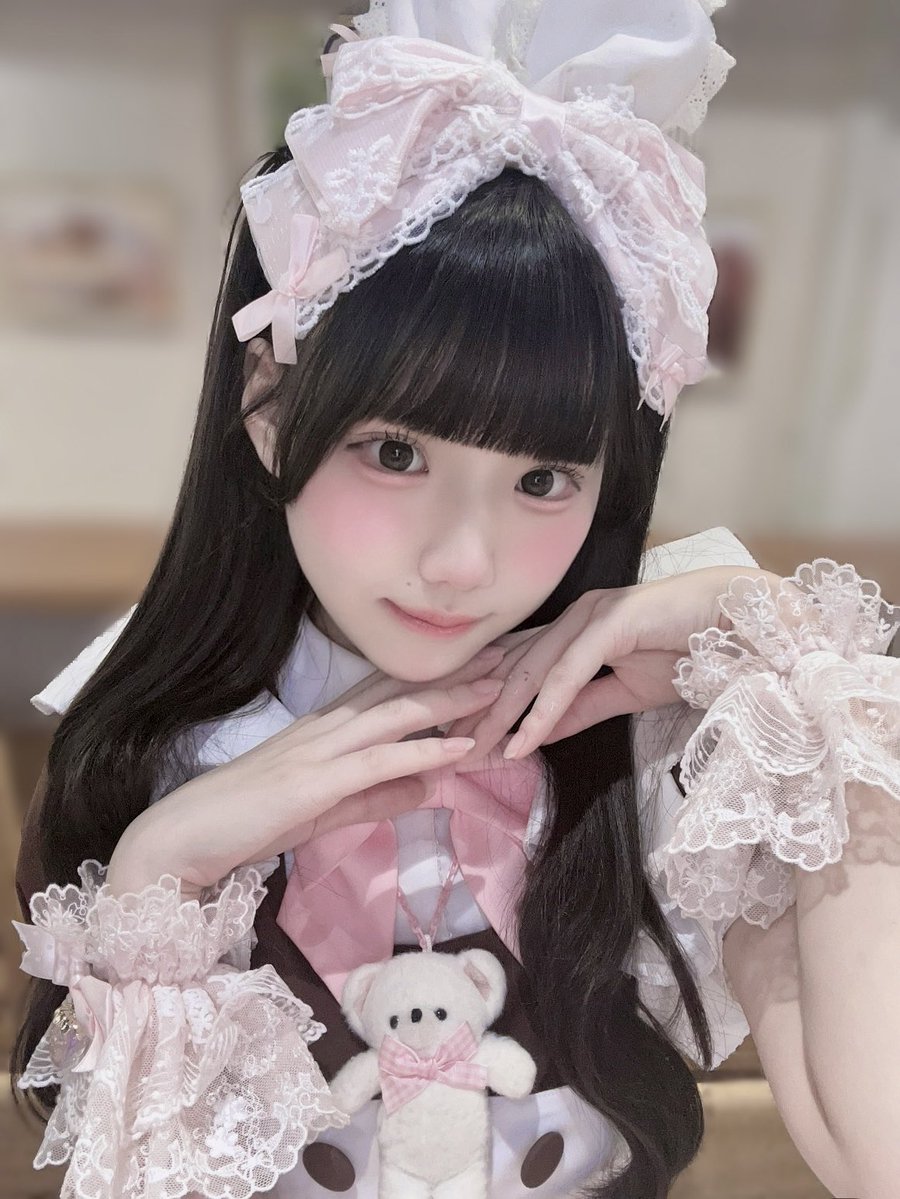 maid_nagomi1's tweet photo. おひめさま？🎀♡.*･ﾟ https://t.co/jhd2zETbcE