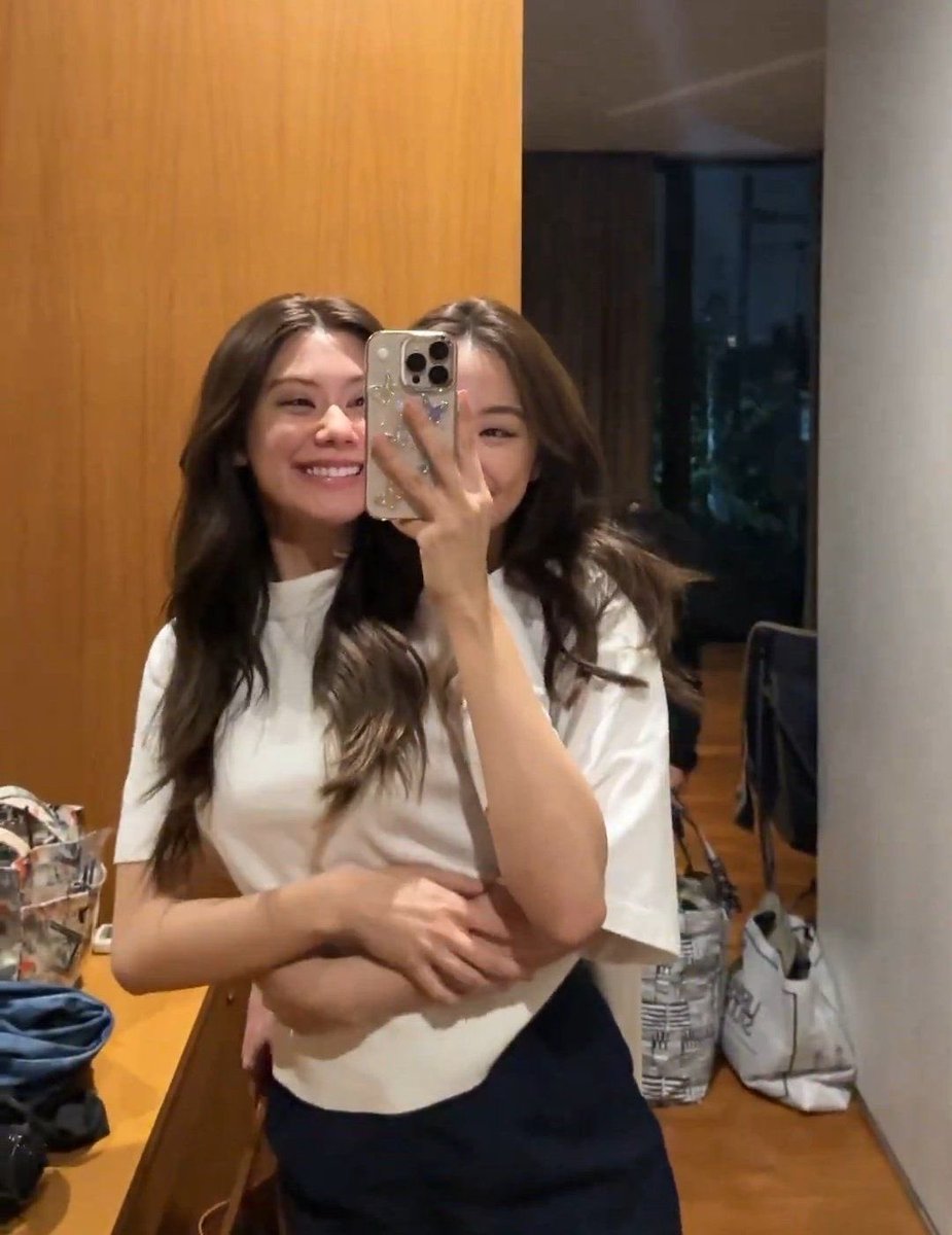 MiuLenamanifes1's tweet photo. ตามหาคนเข้าใจแสนล้านคน 🥺 https://t.co/NBrf0DBnnR