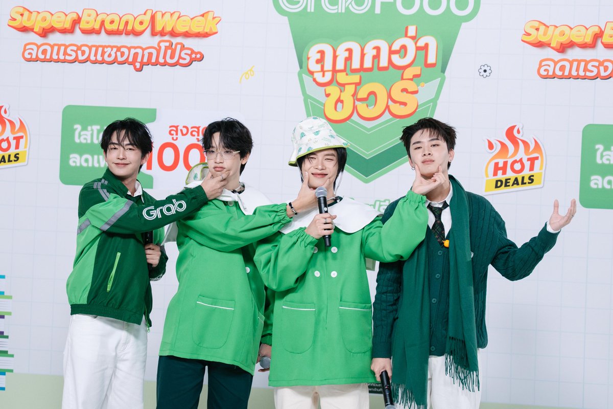 GrabTH's tweet photo. พี่แกร็บขอขอบคุณน้อง ๆ จาก #BUSbecauseofyouishine HEART - THAI - NEX - JUNGT ที่มามอบเสียงหัวเราะ ความสนุก และความสดใสให้ทุก ๆ คนในไลฟ์ GrabFood ถูกกว่าชัวร์* x  BUS เปิด Campus คุ้มกับรุ่���พี่ตัวท็อป 💚 มาก ๆ เลยนะค้าบบ

ขอบคุณชาว BEUS ที่น่ารักทุกคน สำหรับทุกการสนับสนุน อีกทั้งยังมาเล่น มาพูดคุยกับพี่แกร็บมากเลย🫶🏻 หากทำเรื่องผิดพลาดประการใดไป พี่แกร็บขออภัยจากใจจริงไว้ ณ ที่นี้ด้วยครับ 🥹
ชอบช่วงไหนในไลฟ์ อย่าลืมมาแชร์ให้พี่แกร็บดูด้วยยย ตอนเล่นเกมคือวุ่นวายมากก ชอบบ ทุกคนเก่งกับหัวไวกันมั่กก เริ่ดด 555555

ไลฟ์ต่อไปจะเป็นใคร อย่าลืมติดตามได้ที่ GrabTH ได้ทุกช่องทางน้า

GRABFOOD X BUS
#GrabFoodถูกกว่าชัวร์xBUS
#ไทยช่วยไทยพลัสเลือกGrab
