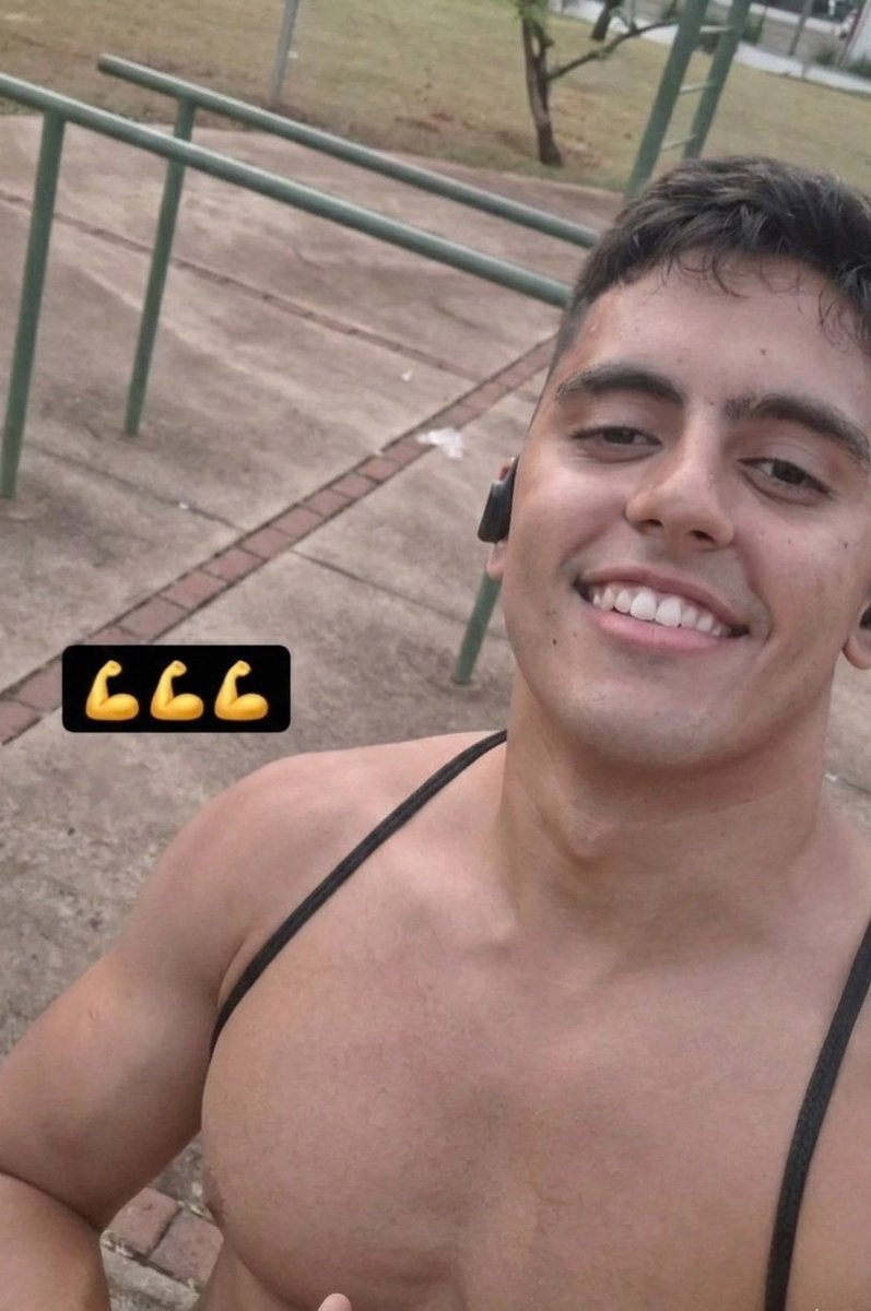 Forawards2's tweet photo. Pra qual desses boy vc daria? Tenho que escolher um

Mostro a pica do que gostar na dm

curtiu = foto  da rola
rt = video gozando 

Chama dm 
#PINTOAWARD
#PINTOAWARDS
#PINTOSAWARDS 
#PINTOSAWARD
#XOTAAWARDS 
#BRODERAGEM https://t.co/cn7aIni9D5