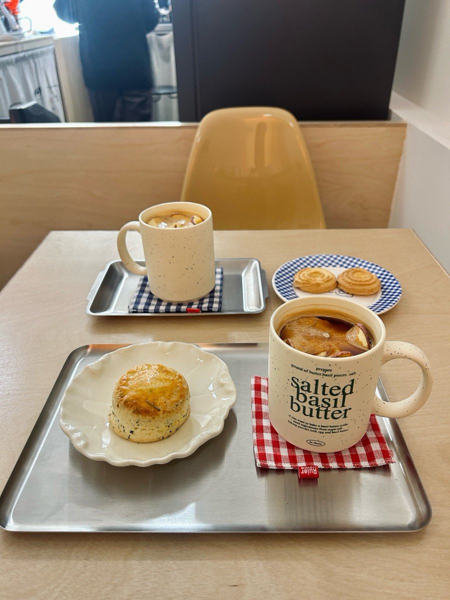 My_is11's tweet photo. Creamy matcha latte paired with a buttery scone that crumbles perfectly—sunny afternoon snack hits different.， https://t.co/G2BoYfok4L