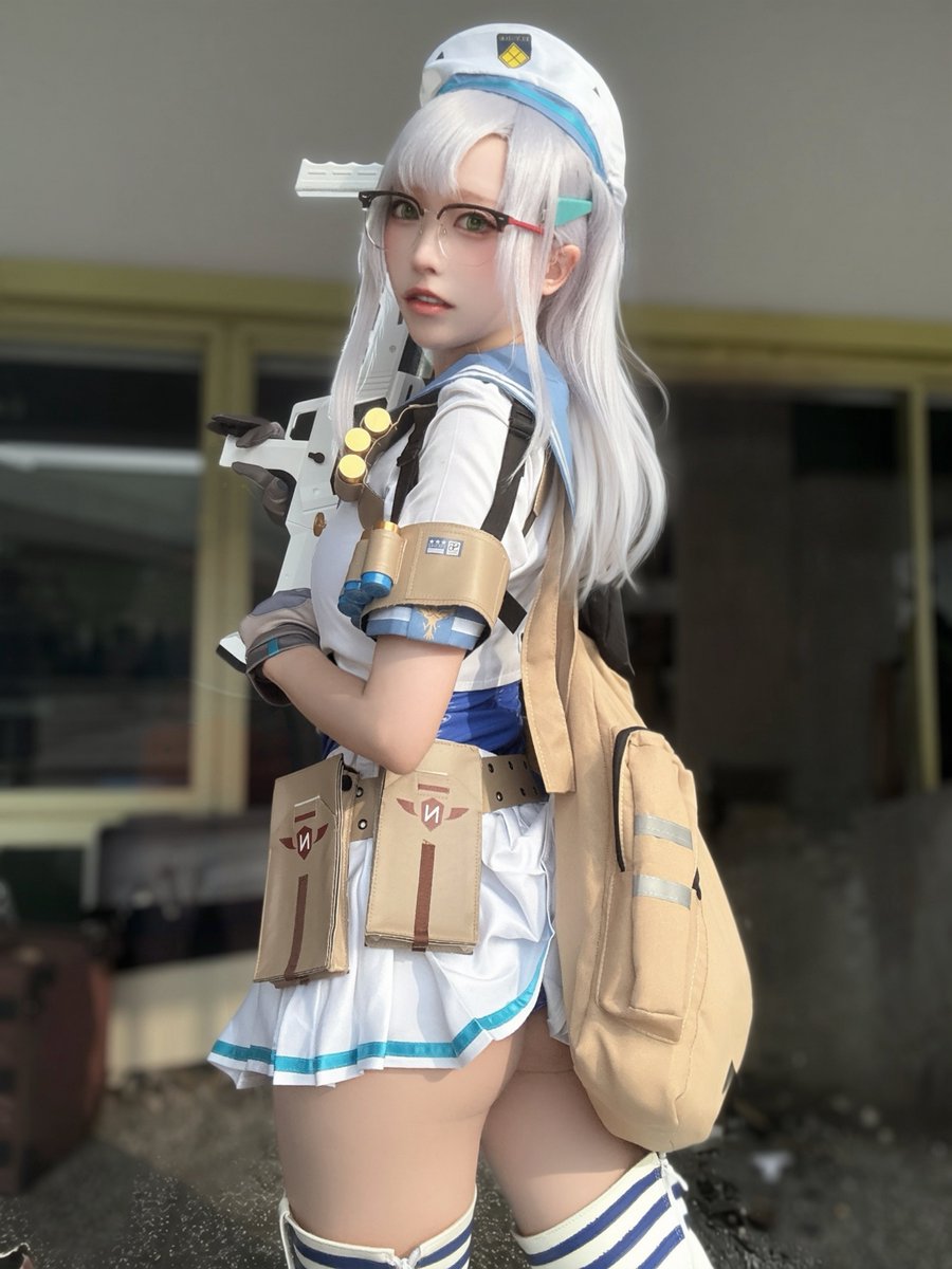 kri_cos's tweet photo. #FF47 2日目はNIKKEネオンちゃんでしたっ✨
台湾の方がスカート捲れてるってたくさん心配してくれました🤣✨

#台灣FF #台湾FF https://t.co/7xNaFbLVIm
