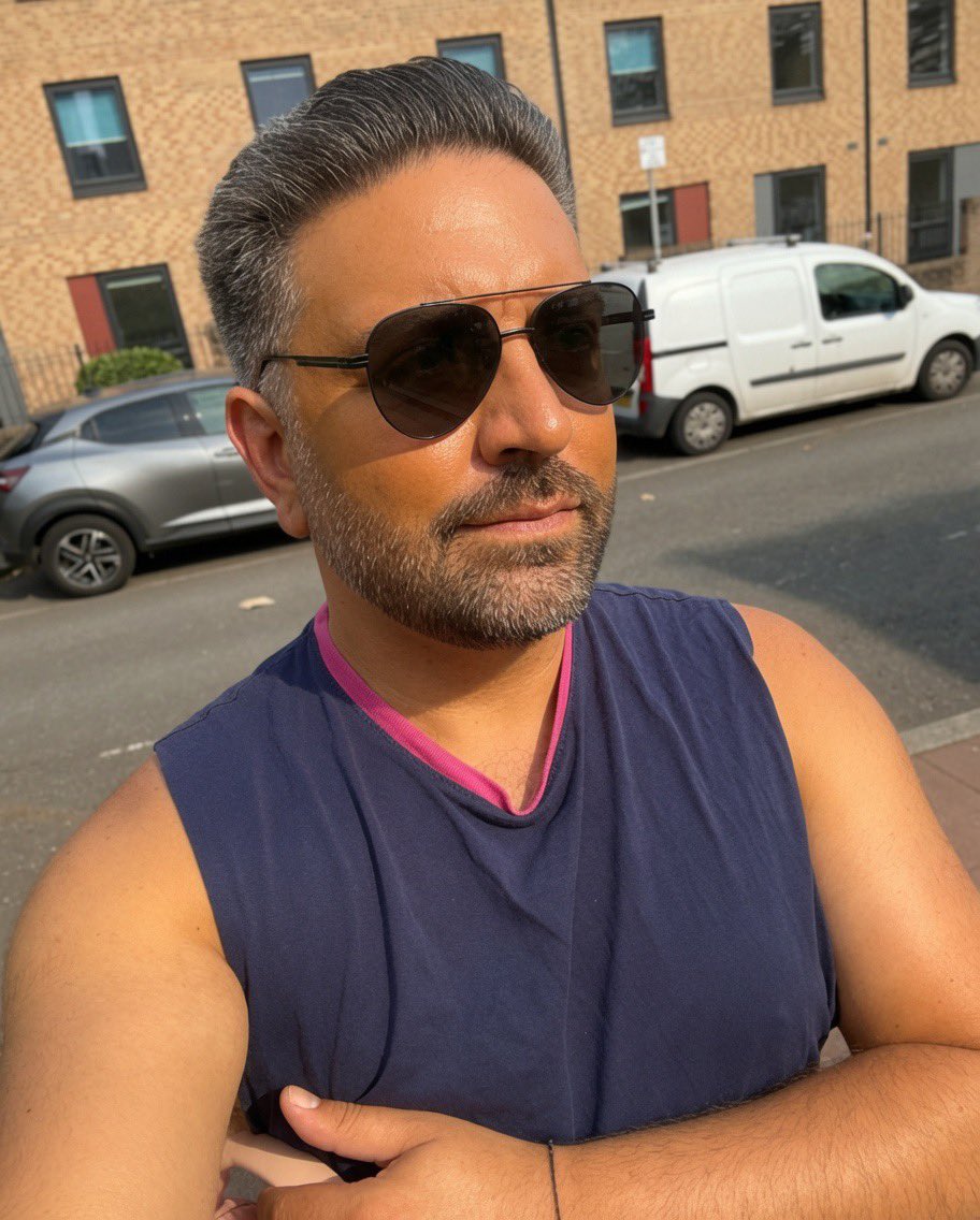 JamieRedhe28114's tweet photo. #manchester #summerselfies #muslim https://t.co/dbmb5dBDPg