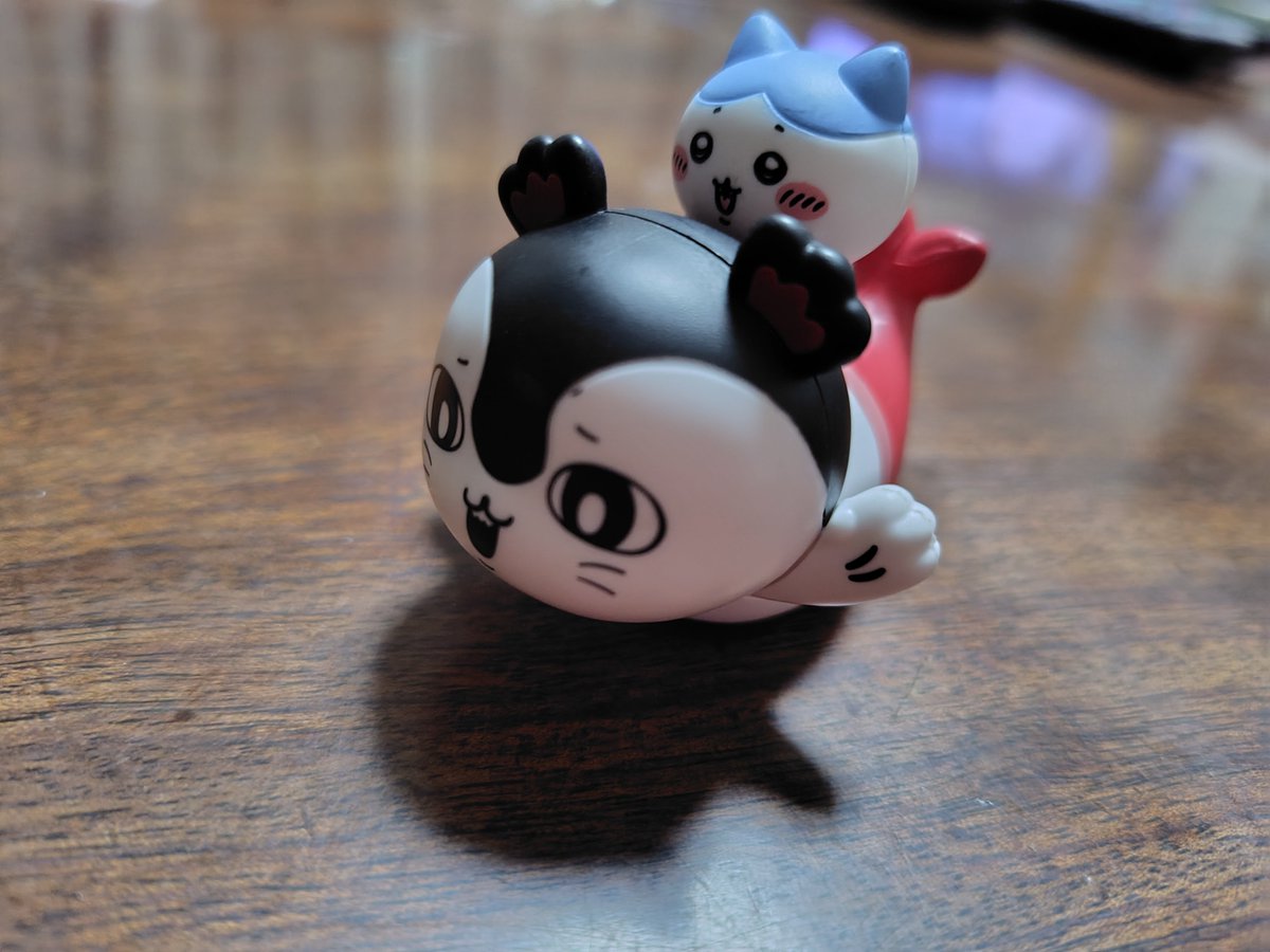 ozoz0703's tweet photo. ちいかわのシサちゃんにドカハマりして財布すっからかんにしたり創作漫画描いたりラジバンダリしてま〜〜〜す今週中には漫画最初の方出したいで〜〜〜す https://t.co/JYxAjIIbEB