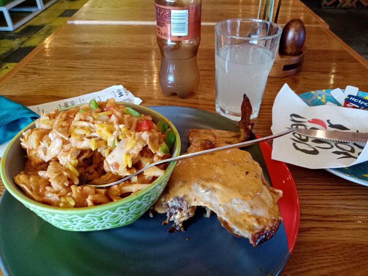 SirDavid_Dashe's tweet photo. No restaurant that can compete with @NandosSA when it comes to chicken 😋 https://t.co/mSh4DJY1v9