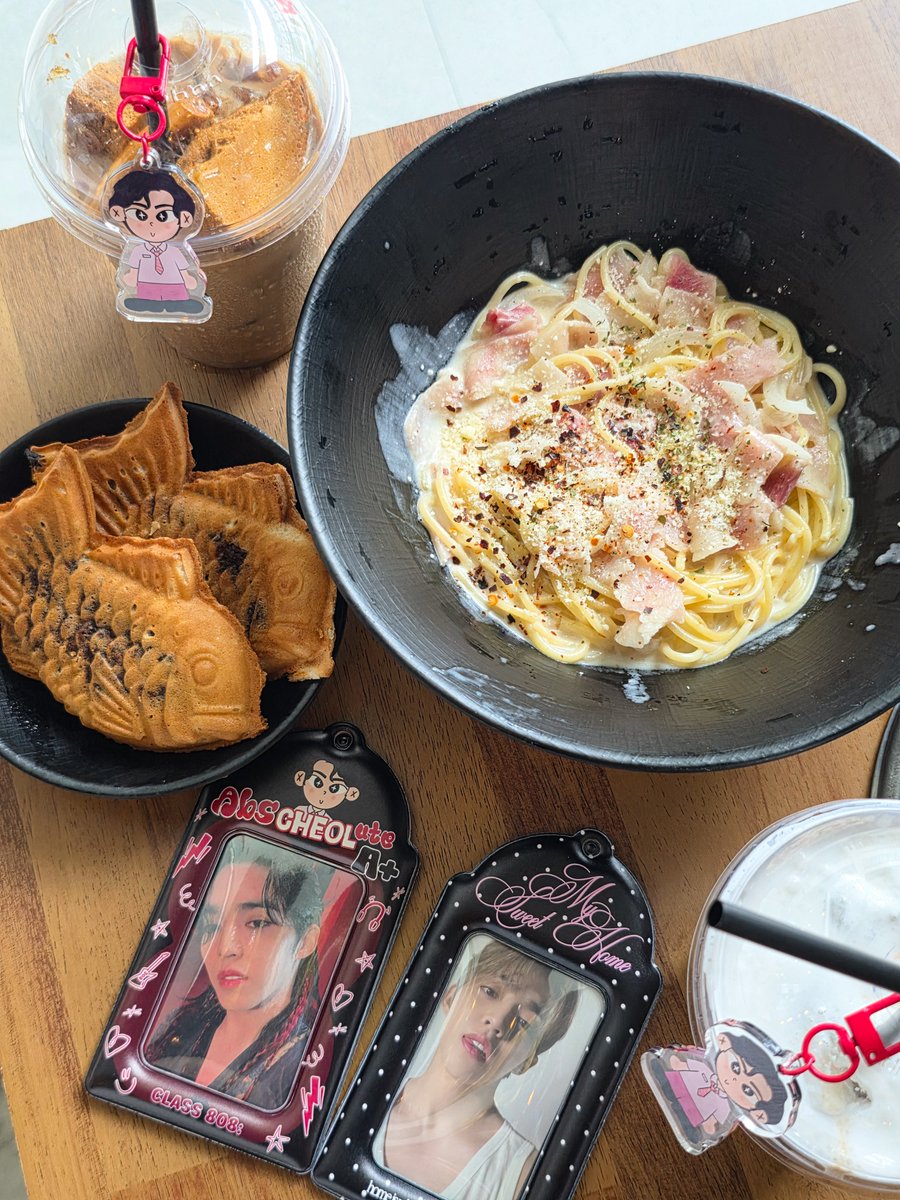 ujihanboos's tweet photo. 08.16.2026
sidequest-maxxing by attending 2 scoups events in one day: #Class808 by @526CLOVE and #SCOUPS_FirstLove by @ph_scoups ❤️
our time there may be short but it was really fun and chill, so here's a thread of our experience: https://t.co/AirpCKp6OD