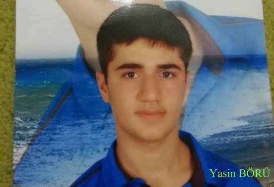 Muhammedokcuu21's tweet photo. Yasin Börü, Eren Bülbül,  Argeş Zagros (kod isim) hepsi bu toprakların evladı idi. 

Necis bir ideolojiye kurban edildi. https://t.co/D59F8RLTGd