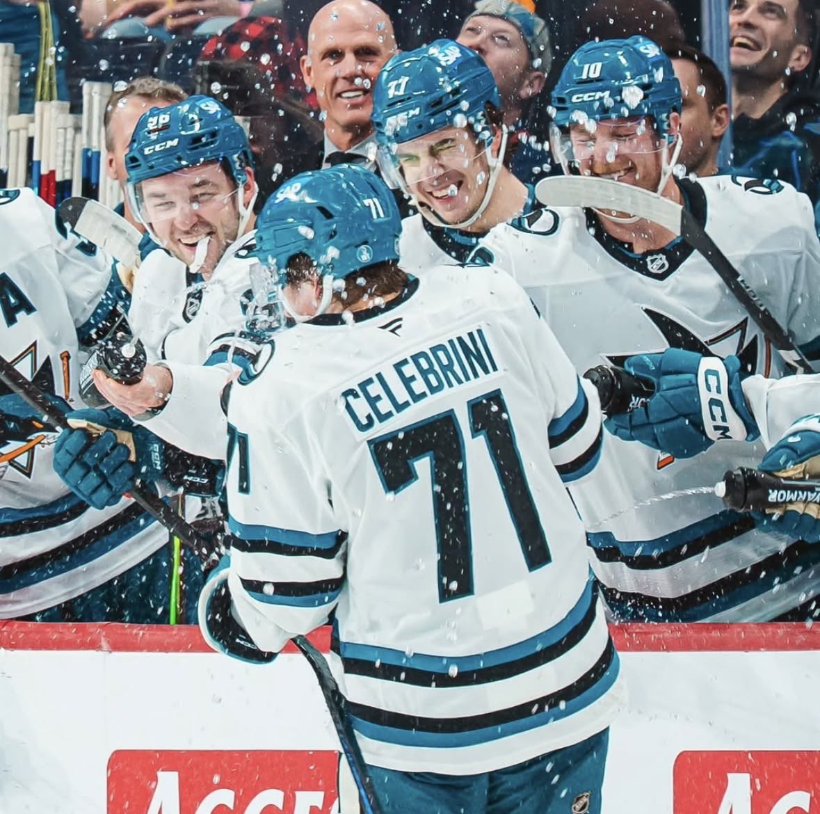 DailyWillmack's tweet photo. The whole team already sees macklin as captain, he shows captain qualities, will put the team on his back for a win but twitter user ‘hockeyluvr’ says none of that is good enough 👍 https://t.co/mIfNKeB2g0