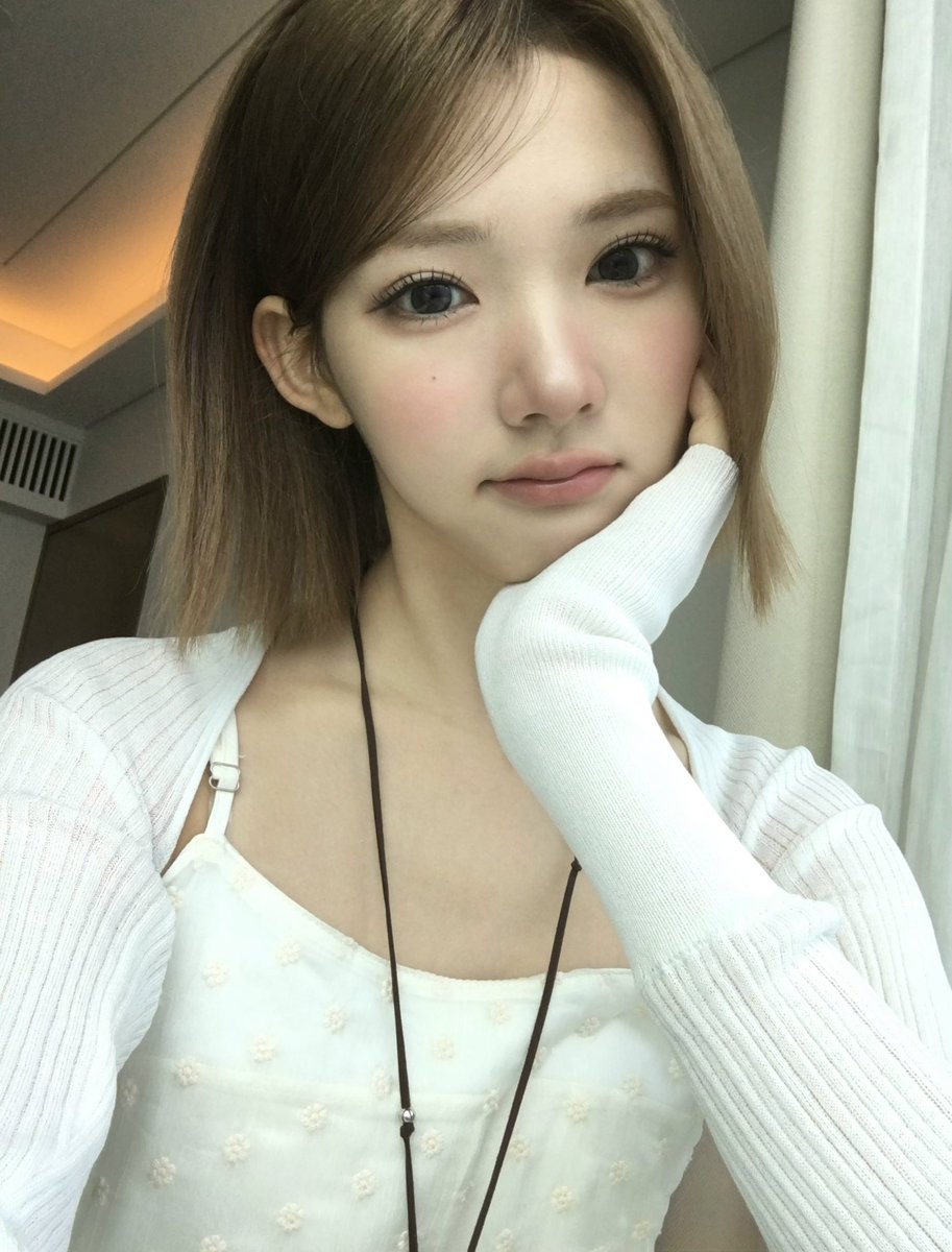 fog_h2's tweet photo. 아 최지우 사랑해 https://t.co/O7YWfSFx2m