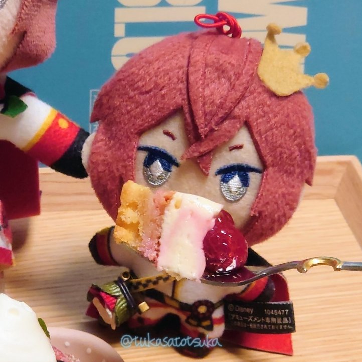 tsukasatotsuka's tweet photo. 🌹くんお誕生日おめでとう🎂
リドぬ達とベリータルトでお祝い🥳 https://t.co/xfSDl1MnqU