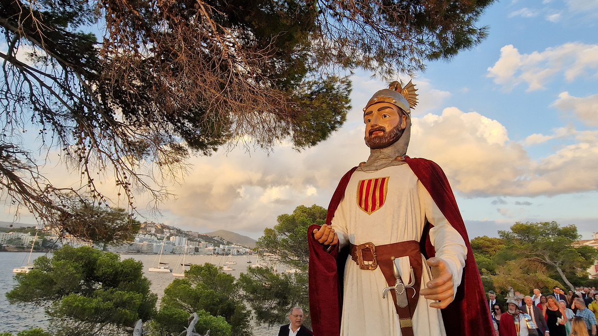 RadioCalvia's tweet photo. Esta semana arrancan las Festes del Rei En Jaume 2026.

Todo sobre estas celebraciones, en nuestra web:

👉https://t.co/qTVari6O3t https://t.co/7tBGpga93z