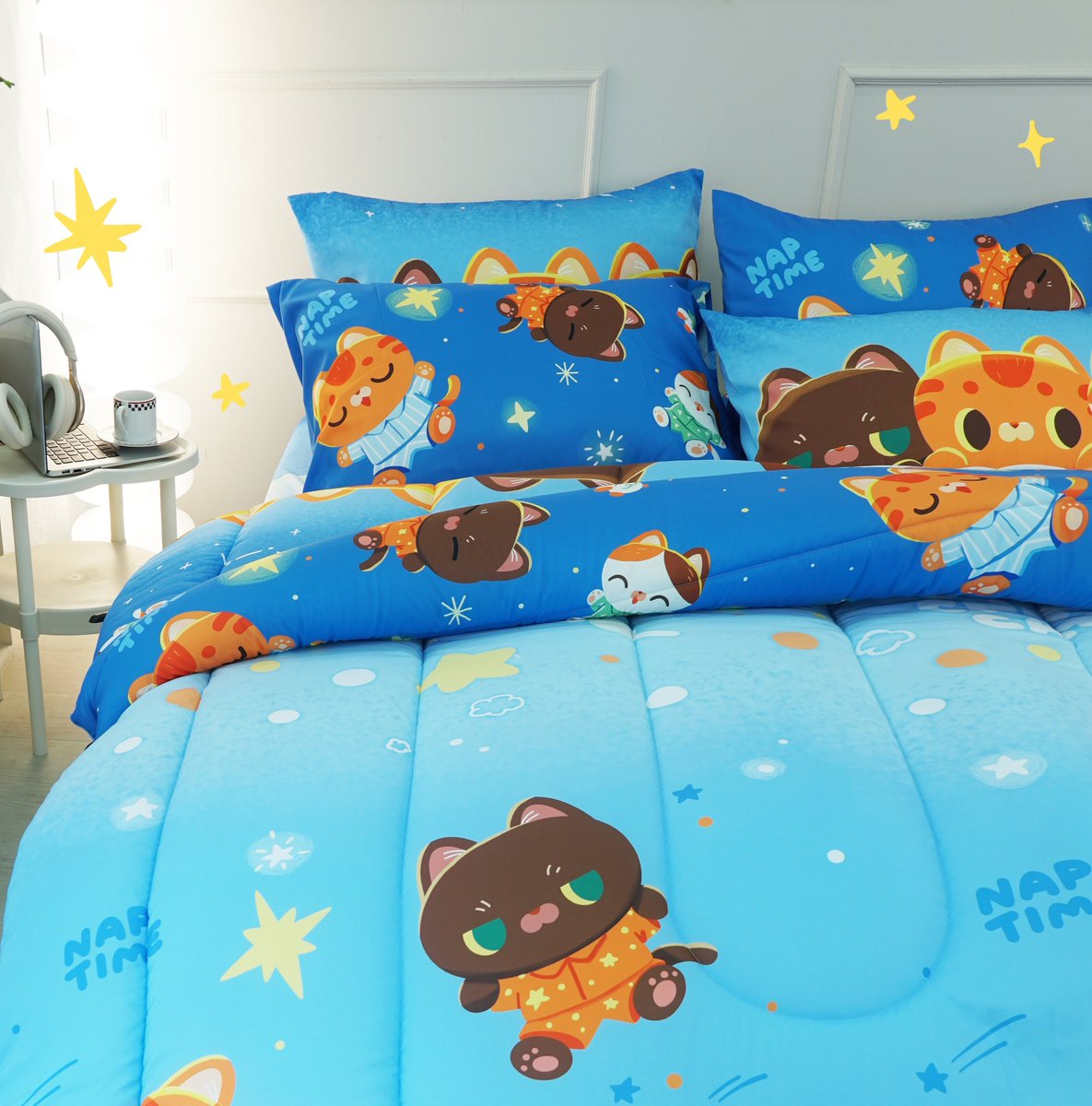 meibelease's tweet photo. มาแล้วววว ในที่สุดด
Lukchin Cat Collab Sweet Dreams Bedding🌛🌟
แก๊งค์กินเก่ง นอนเก่ง ยังคงนอนต่อไป~
ผ้านุ่มมากๆ  สามารถซื้อแยกชิ้นได้ด้วยนะ~ 😊 https://t.co/kLsc0gXfRz