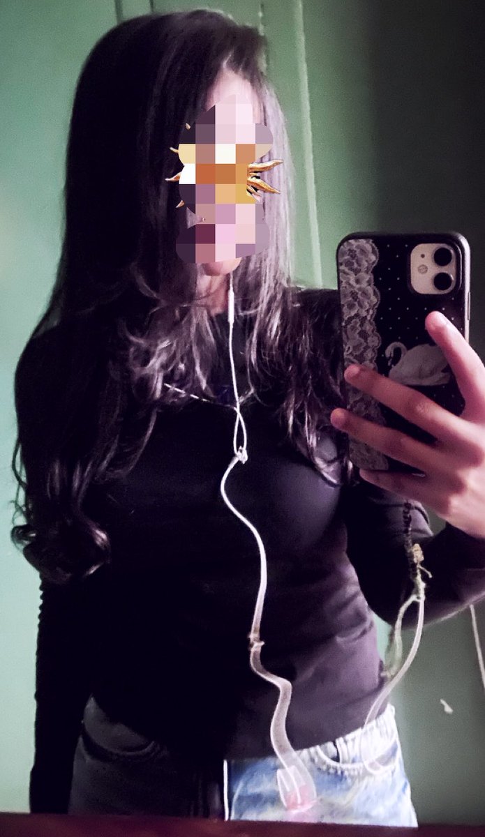 ria6n's tweet photo. My first day of college🫰🥹✌🏻🏃🏽‍♂️😜 https://t.co/dUOobr6OX0