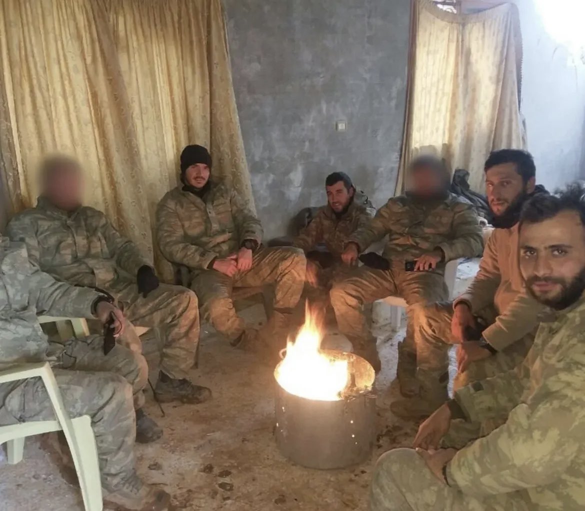 Keskin_exe's tweet photo. Birgün olsun unutmadık,unutturmayacağız kanınızı döktüğünüz topraklara ayak basmak benim için hayatımda nail olduğum en büyük onurdur ruhlarınız şâd olsun devrettiğiniz sancağı,emanetinizi sizler gibi kahraman olana kadar yeni nesile devretmek üzere koruyacağız https://t.co/557V1STC94