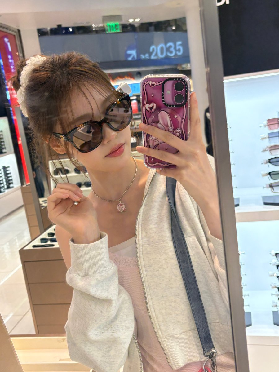 vvithbbi's tweet photo. 하츄핑 목걸이 보고 또 놀랐다 . . .
애깅이 . . https://t.co/k7ksgsJTzZ