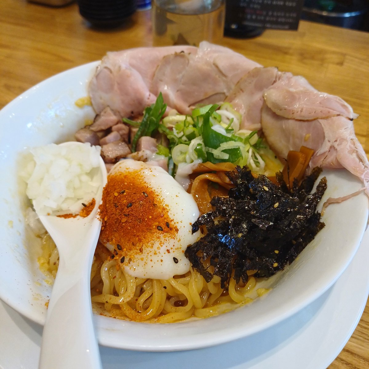 DaLek_amz's tweet photo. 간만에 아부라소바먹으러옴 아맛있다 https://t.co/uuTRLT4rOU