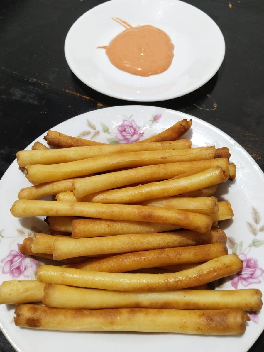 Lenz0819's tweet photo. MIRINDAL made better with a little CRUNCH and a lot of CHEESE! π§π€€β¨π»
#MirindalTime #CheeseSticks #CheesyCravings #SnackAttack #MeriendaMood #KainLang ππ§ https://t.co/wYtGgPMN9t