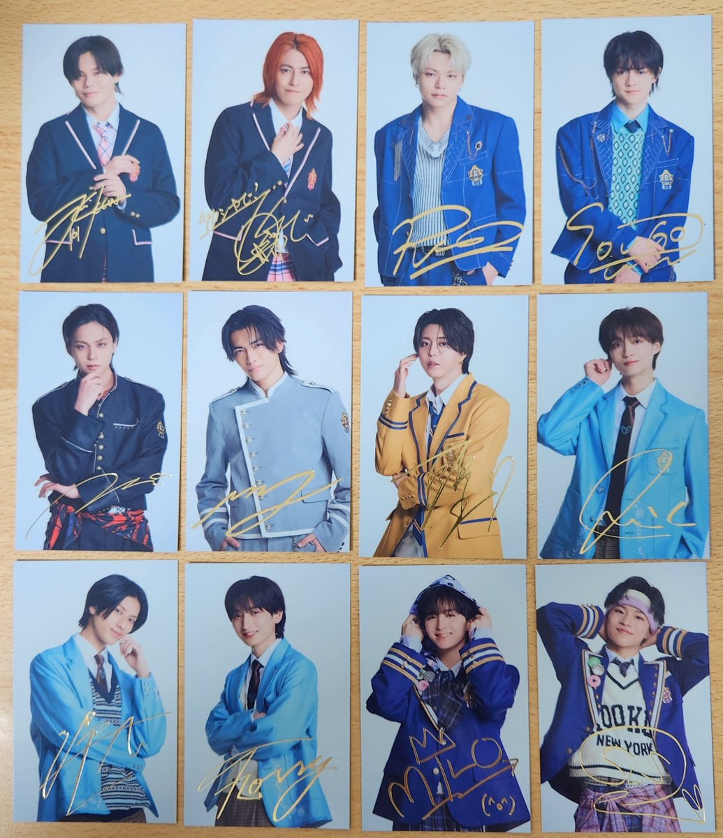 kinu0408's tweet photo. @Ringo_trhk2_ はじめまして。検索より失礼いたします。
下記とタワレコ吉田さん(Hero)を交換いただけませんでしょうか？
HMV特典→カイさん、REIさん、FUMINORIさん
タワレコ特典→FUMINORIさん
A盤→カイさん(大小)
未開封CDもお譲り可能です→E盤、超特急さん、BUDDiiSさん
ご検討よろしくお願いいたします。 https://t.co/Tqw4kfT99J