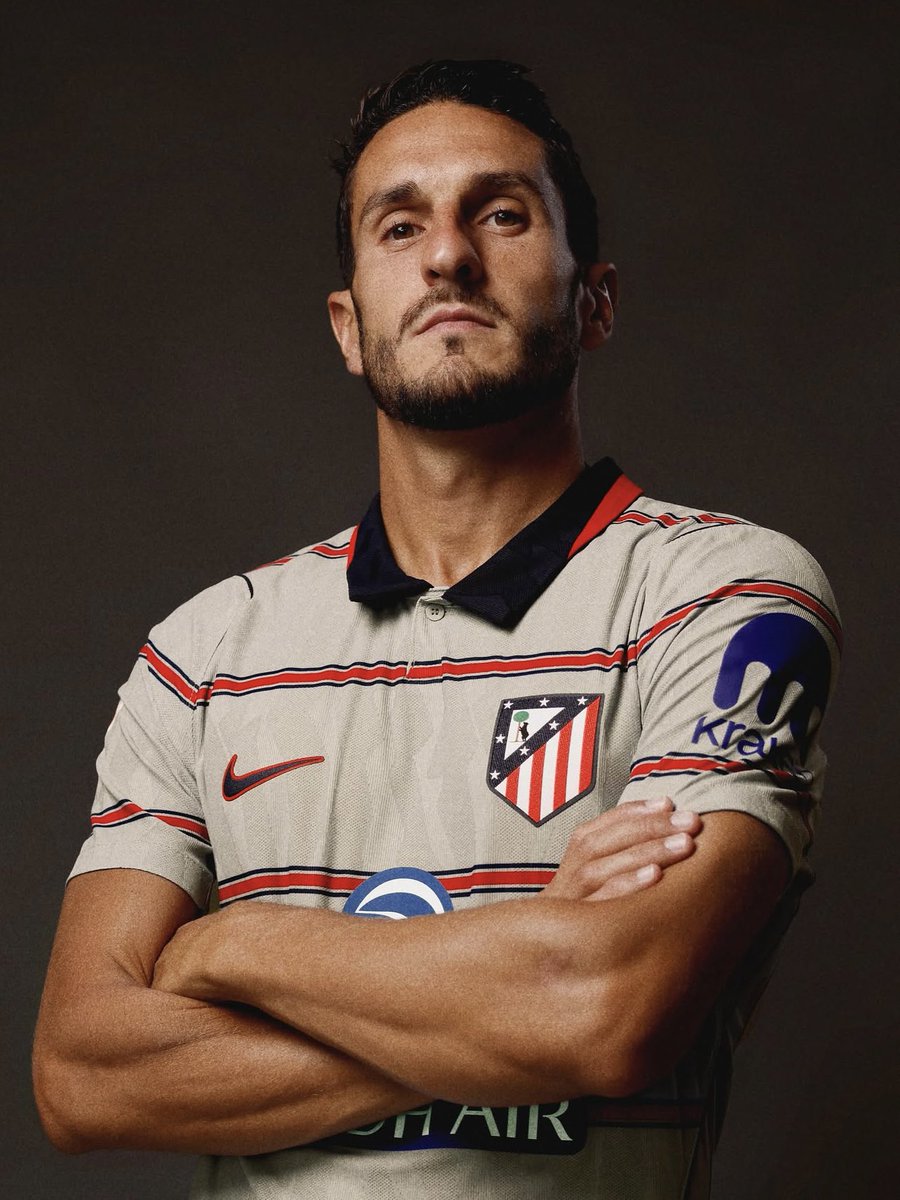 atletiuniverse's tweet photo. 🚨🔴⚪️ OFFICIAL: Atlético Madrid's third kit. https://t.co/sIQGK8HpfS