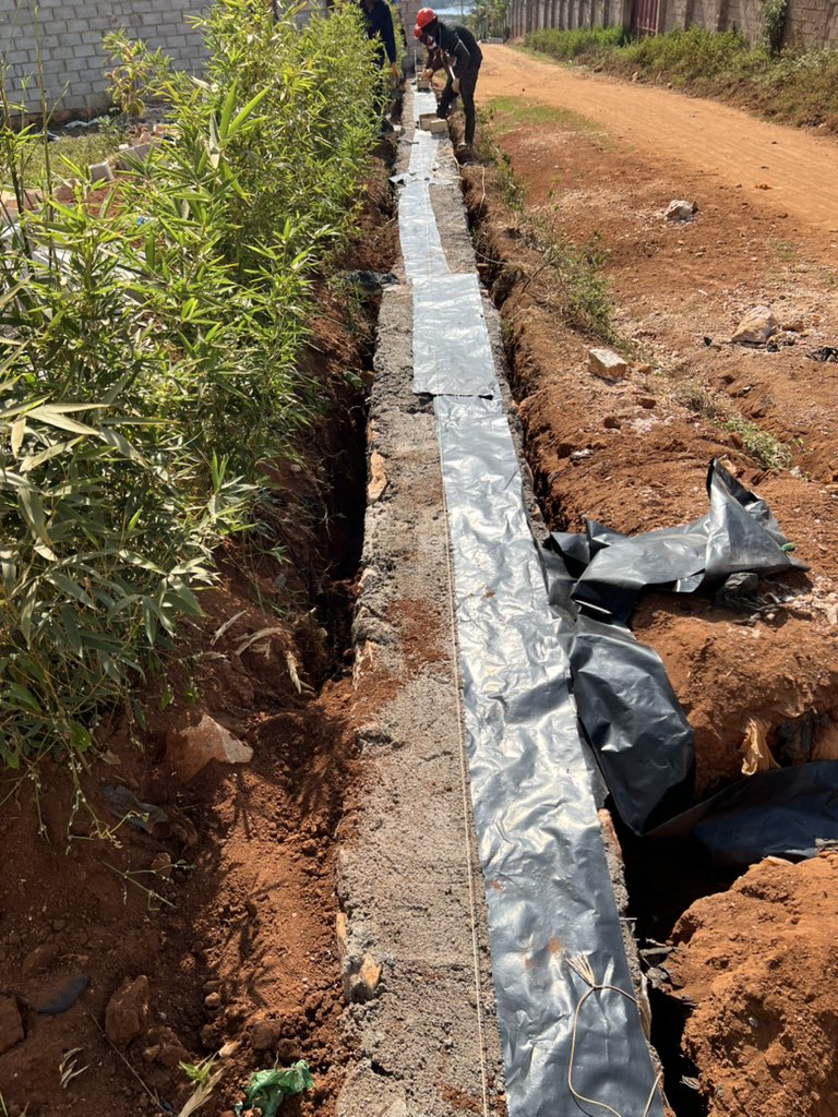 Thecapitalevang's tweet photo. #DicapitaleBuilds Project Highlights
DAY 235/ 365
📍NEW WALL FENCE
👉WALLING
Ready to build with us @peacofmindpack
📧 build@peaceofmindpackage.com
🌐 https://t.co/L3A0AMmpPM
Or Watsapp +256 748 977632
👉Focus. Precision. Delivery👈
#Peaceofmindpackage #DiasporaBuilder #TuoConstruction