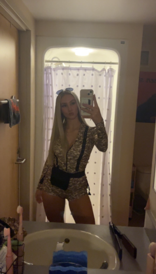 lyt565656's tweet photo. lets cum to irls https://t.co/UDRLo1ZSZS