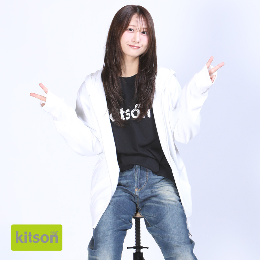 kitson_me's tweet photo. 古畑奈和さんとのコラボアイテムが残り9時間で受注締め切りです💕⭐
受注期間外にはお買い求めいただけなくなりますのでご検討中の方はご注意ください💣💥
詳細・ご購入はコチラ📌
https://t.co/MXbrRqFNHo
#Kitsonme #キットソンミー #古畑奈和
@alto_nao https://t.co/sARqCXiDF0