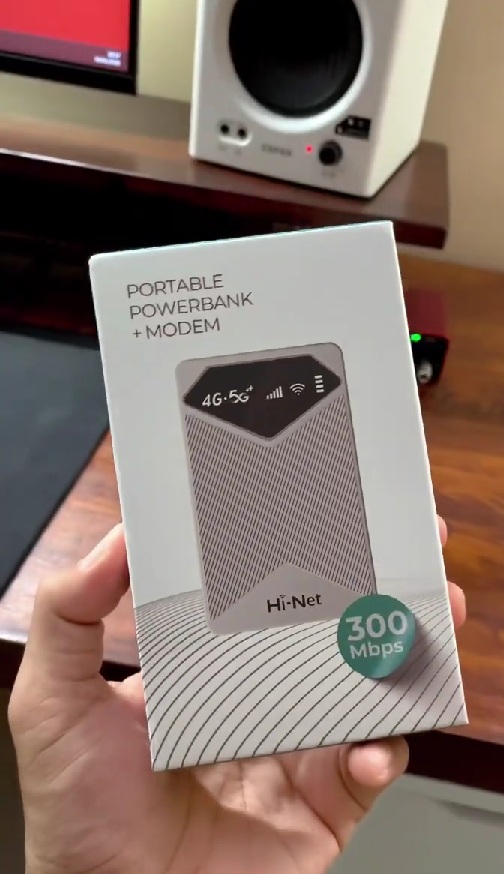 kasturi2u's tweet photo. Kalau selalu travel atau kerja luar, benda ni memang ngam. 📶🔥

Bukan boleh buat WiFi je, siap boleh jadi power bank 10,000mAh sekali. Masuk SIM, terus boleh online, phone pun boleh cas. Tak makan banyak ruang, senang je nak bawa ke mana-mana! 🔋😎 https://t.co/WLXY60Ln02