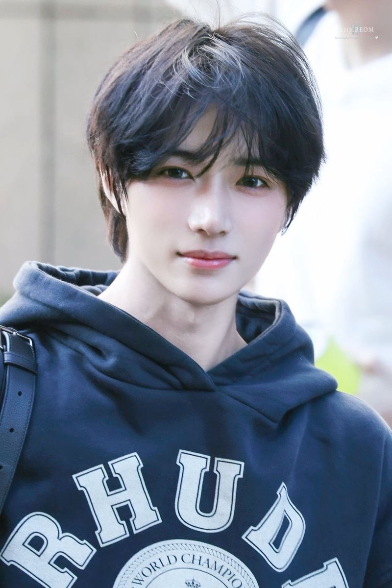 mom_1n's tweet photo. 진짜 잘생쁨 최대치였던 날 https://t.co/TpTnPpQFIg