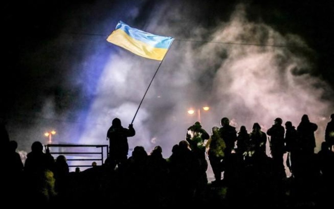 StratcomCentre's tweet photo. Today, we mark 35 years of Ukrainian independence.

On 24 August 1991, the Verkhovna Rada adopted the Declaration of Independence. On 1 December, more than 90% of our citizens confirmed that decision. Ukraine chose its own future.

That choice rests on more than a millennium of Ukrainian statehood, reaching back to medieval Rus with its capital in Kyiv. It is a choice for freedom, democracy and our place in Europe.

For 13 years, we have marked Independence Day while resisting Russian aggression, and for five consecutive years under martial law. This war is a war for our independence. Russia seeks to destroy our statehood and impose the totalitarian rule it knows so well. It will not succeed.

Ukrainians have proven that we are prepared to defend our independence with everything we have. We honor those who gave their lives for it and those who defend it today.

Our goal is clear: freedom, sovereignty and the restoration of our constitutional order across the entirety of Ukraine’s territory.

We made our choice. We will defend it.

Happy Independence Day! 🇺🇦