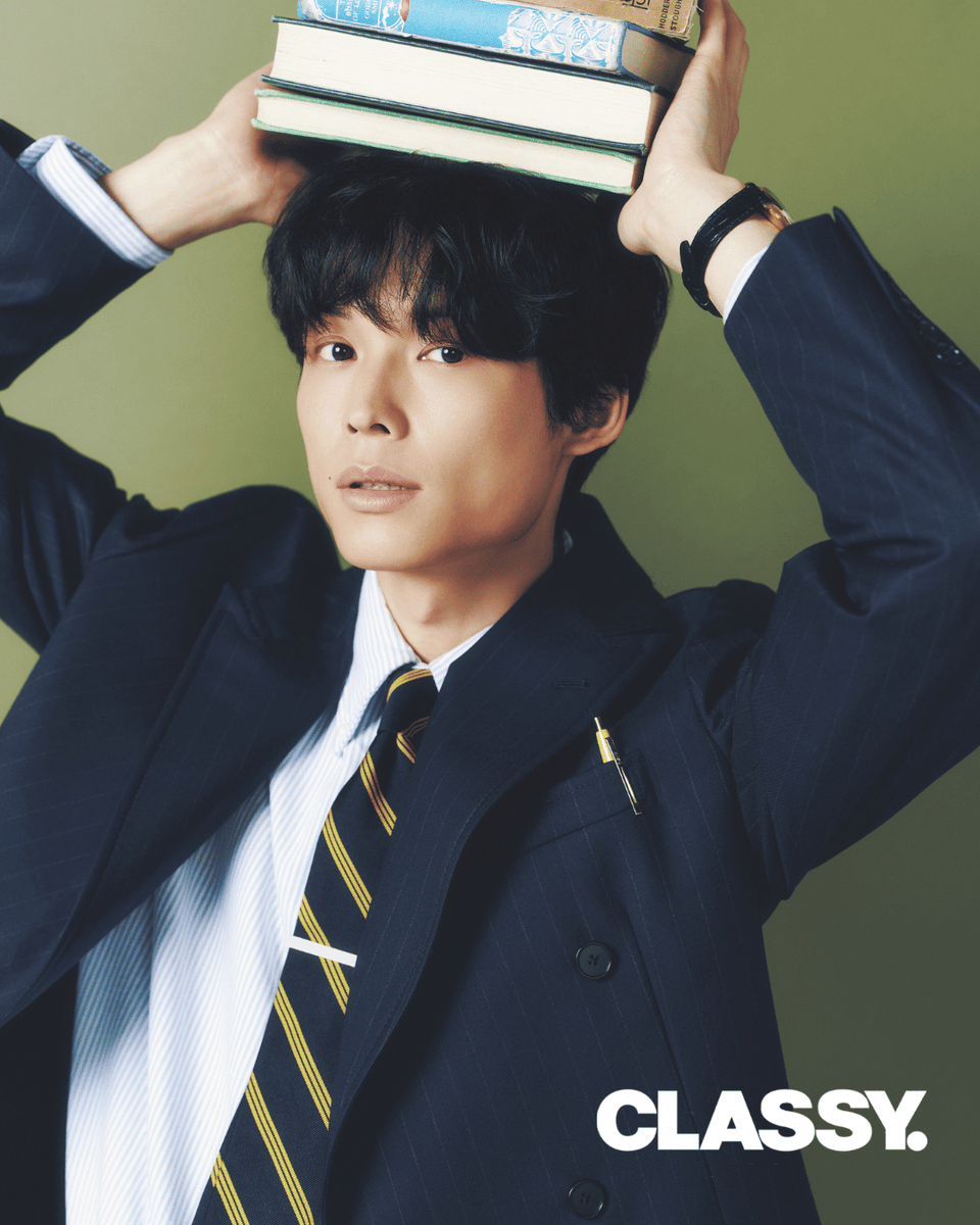 classy_online's tweet photo. ＼先行カット解禁📸✨／

CLASSY.10月号に
#SixTONES #松村北斗 さん＆ #今田美桜 さんが登場！

映画『白鳥とコウモリ』で共演する2人が
“戦友”をテーマにスペシャル対談🎤

松村さんの秋のトラッドスタイルも先行公開🍂

詳細は記事をCHECK👇
https://t.co/sz4xF56GiL https://t.co/G2KLtIRh8E
