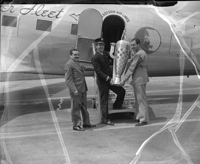 LiterateIndy's tweet photo. The Borg-Warner trophy taking a trip on Eastern Airlines in 1940.
#IsItMayYet
(LarryFoster, Indiana Historical Society) https://t.co/wo0LiPt6Bu